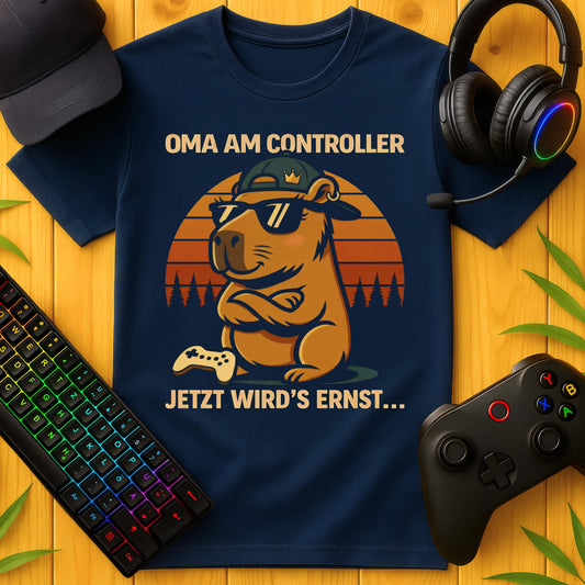 Oma am Controller She-Capybara T-Shirt