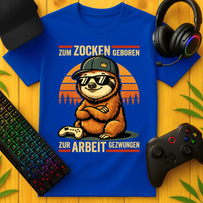 Zum Zocken geboren Sloth T-Shirt